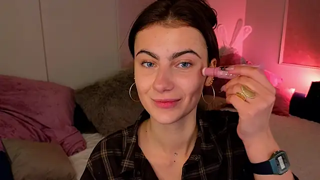 Snapshot of tomorrows_day chatting on 27, 10, 2025 tomorrows day online show from 27, 10, 2025