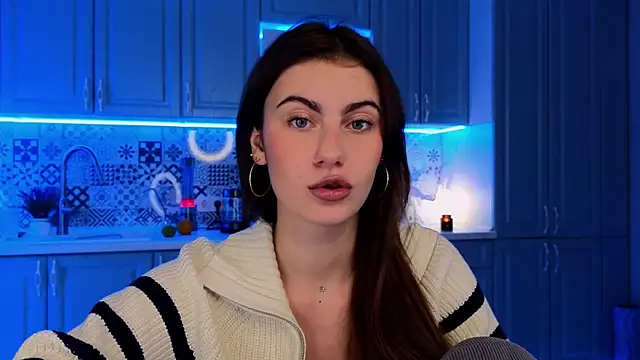 Snapshot of tomorrows_day chatting on 8, 11, 2025 tomorrows day online show from 8, 11, 2025