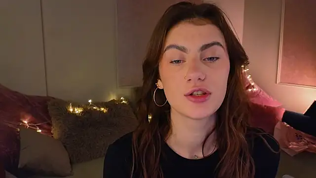 Snapshot of tomorrows_day chatting on 25, 11, 2025 tomorrows day online show from 25, 11, 2025