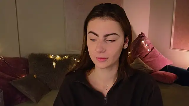 Snapshot of tomorrows_day chatting on 26, 11, 2025 tomorrows day online show from 26, 11, 2025