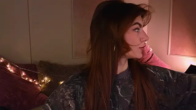 Snapshot of tomorrows_day chatting on 27, 11, 2025 tomorrows day online show from 27, 11, 2025