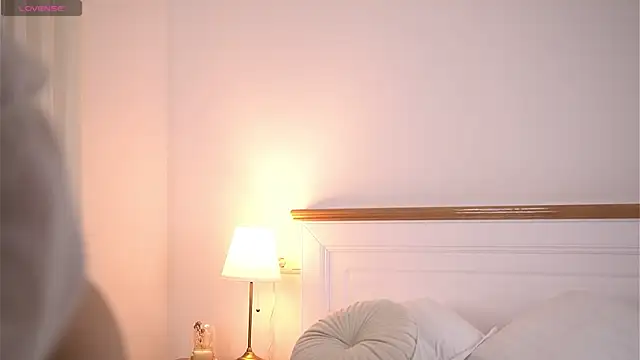 AdelineKing online show from 20, 9, 2025