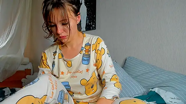 foxy blond online show from 23, 9, 2025