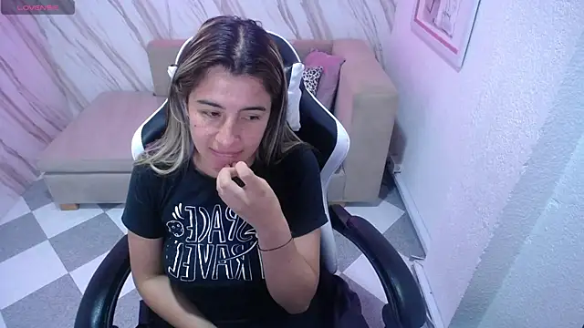 Valerie b online show from 12, 2, 2025