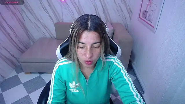 Valerie b online show from 13, 2, 2025