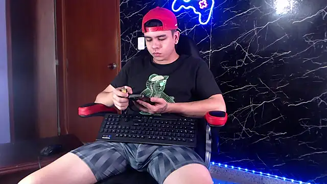 Snapshot of maty_hardx chatting on 13, 2, 2025 maty hardx online show from 13, 2, 2025