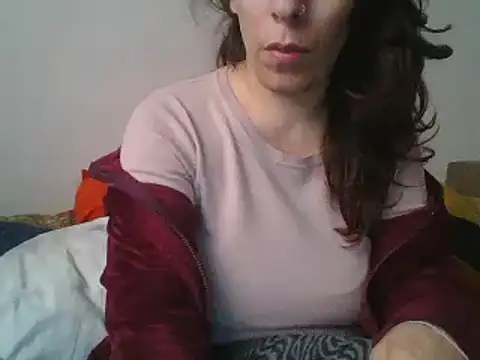 Snapshot of hairygirl80 chatting on 2, 12, 2024 hairygirl80 online show from 2, 12, 2024