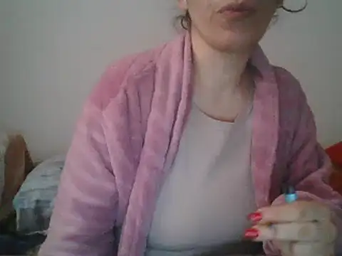 Snapshot of hairygirl80 chatting on 12, 2, 2025 hairygirl80 online show from 12, 2, 2025