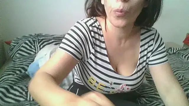 Snapshot of hairygirl80 chatting on 9, 9, 2025 hairygirl80 online show from 9, 9, 2025