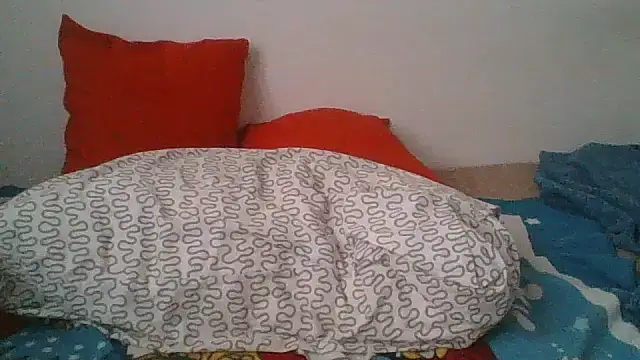 Snapshot of hairygirl80 chatting on 21, 11, 2025 hairygirl80 online show from 21, 11, 2025