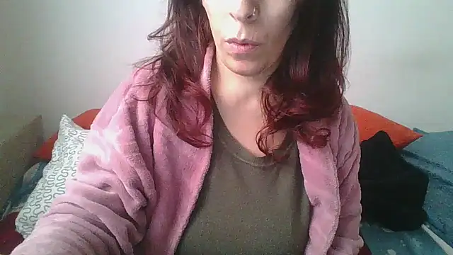 Snapshot of hairygirl80 chatting on 1, 12, 2025 hairygirl80 online show from 1, 12, 2025