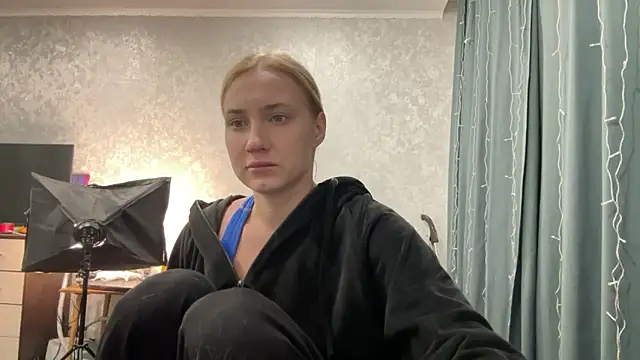 Snapshot of AnneBall chatting on 29, 12, 2024 AnneBall online show from 29, 12, 2024