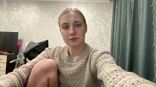 Snapshot of AnneBall chatting on 30, 12, 2024 AnneBall online show from 30, 12, 2024