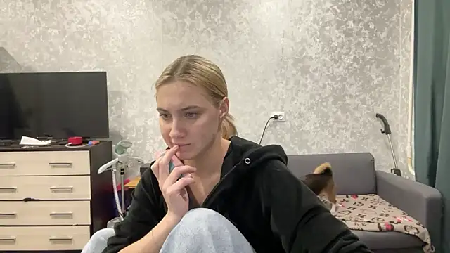 Snapshot of AnneBall chatting on 10, 2, 2025 AnneBall online show from 10, 2, 2025