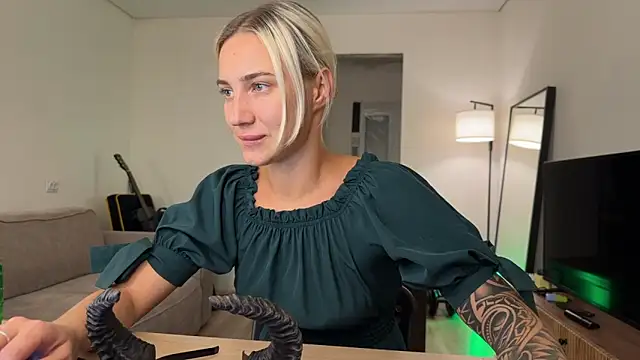 AnneBall online show from 31, 10, 2025