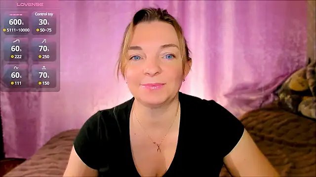Snapshot of Regina__blue chatting on 28, 1, 2025 Regina blue online show from 28, 1, 2025