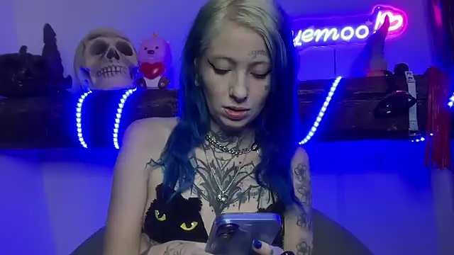 Snapshot of coyemoo chatting on 3, 2, 2025 coyemoo online show from 3, 2, 2025