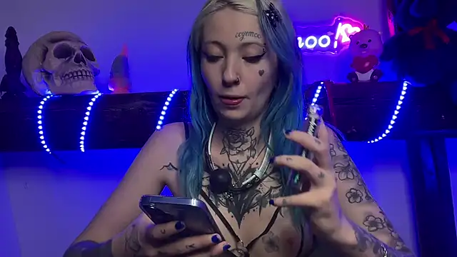 Snapshot of coyemoo chatting on 3, 3, 2025 coyemoo online show from 3, 3, 2025