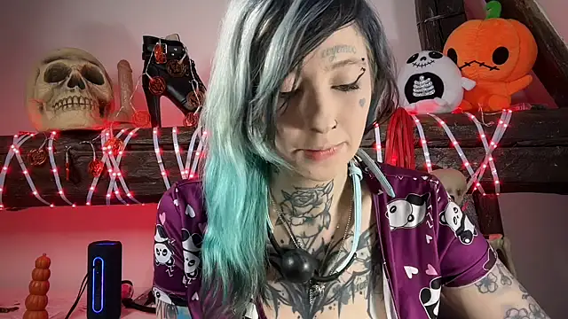 Snapshot of coyemoo chatting on 3, 11, 2025 coyemoo online show from 3, 11, 2025