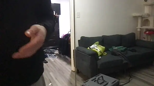 Snapshot of SpunCandy chatting on 4, 11, 2025 SpunCandy online show from 4, 11, 2025