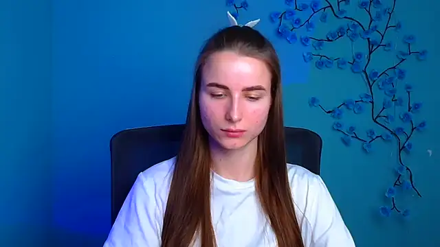 Eva Janee online show from 15, 7, 2026