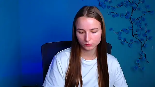 Eva Janee online show from 22, 7, 2026
