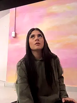 Snapshot of Amy-Saenz chatting on 27, 10, 2025 Amy-Saenz online show from 27, 10, 2025