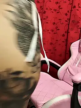 angela20  online show from 18, 12, 2025