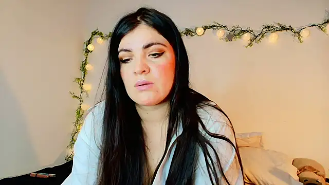 Amara vega online show from 15, 5, 2026