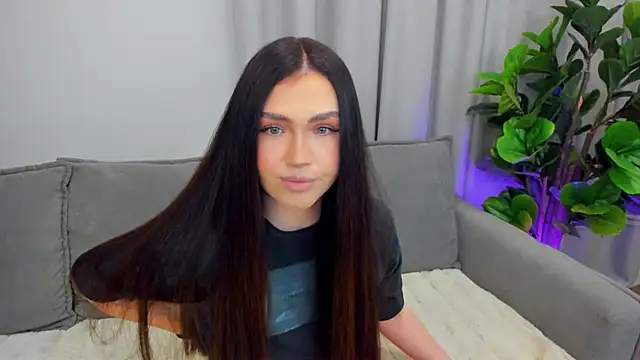 sexyangeloux online show from 17, 4, 2026