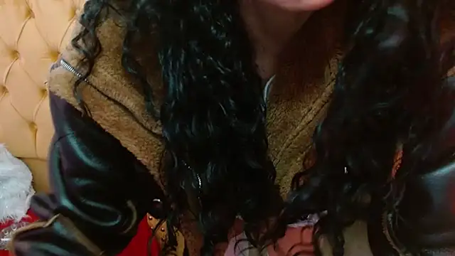 AlexandraJones  online show from 15, 2, 2025