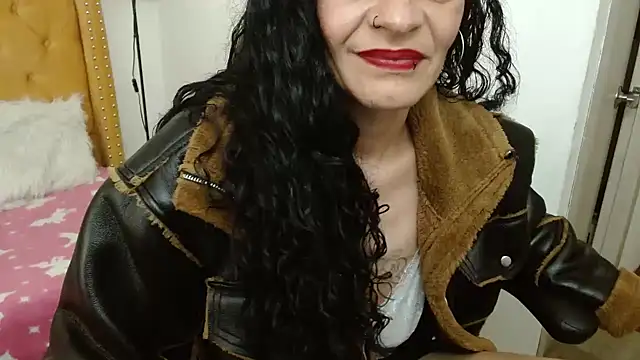 AlexandraJones  online show from 25, 2, 2025