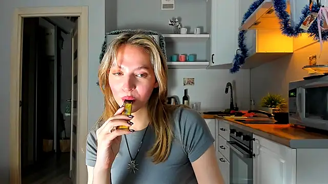 Snapshot of Niky__Jess chatting on 23, 12, 2024 Niky Jess online show from 23, 12, 2024