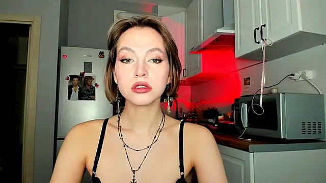 Snapshot of Niky__Jess chatting on 11, 3, 2025 Niky Jess online show from 11, 3, 2025