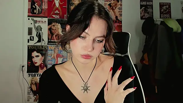 Snapshot of Niky__Jess chatting on 1, 12, 2025 Niky Jess online show from 1, 12, 2025