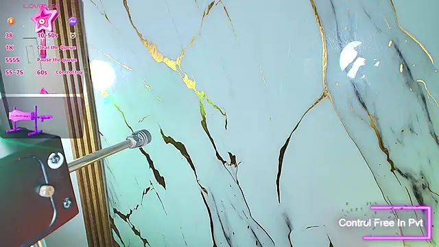 Lizz Tender online show from 10, 9, 2025