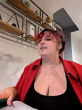 Snapshot of LadyRochester chatting on 29, 9, 2025 LadyRochester online show from 29, 9, 2025