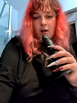 Snapshot of LadyRochester chatting on 28, 10, 2025 LadyRochester online show from 28, 10, 2025