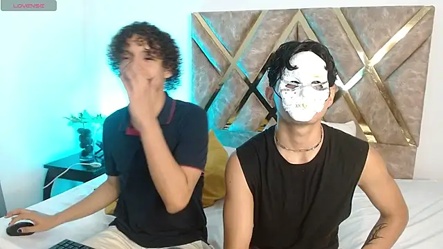 Snapshot of nickolas_moon chatting on 8, 3, 2025 nickolas moon online show from 8, 3, 2025