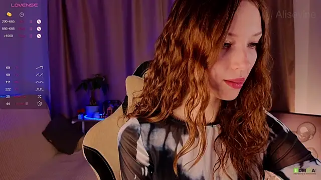 Snapshot of AliseVine chatting on 16, 2, 2025 AliseVine online show from 16, 2, 2025