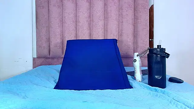 anisha x online show from 7, 10, 2025