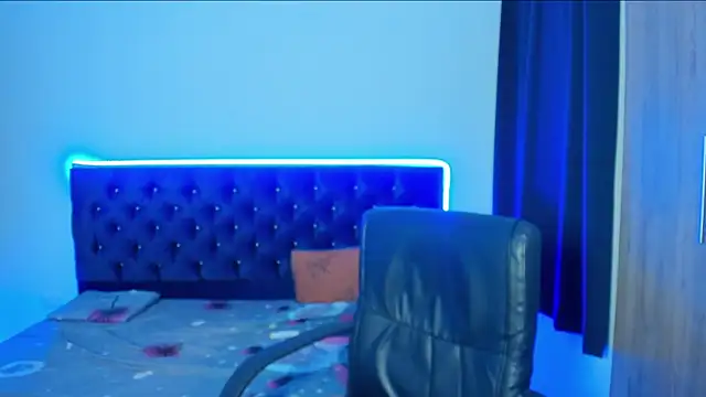 Snapshot of _diegsz_ chatting on 22, 12, 2025 diegsz online show from 22, 12, 2025