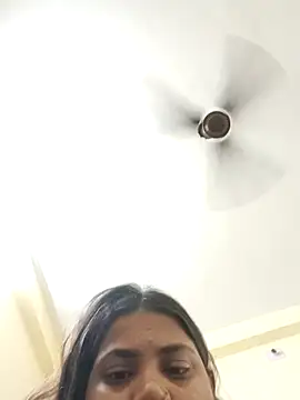 Hotmilfxox online show from 9, 4, 2026