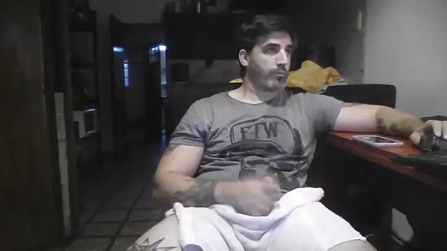 ozzypsico13 online show from 17, 4, 2026