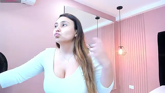 dulce santamaria online show from 6, 12, 2024