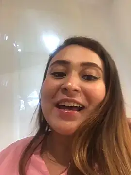 dulce santamaria online show from 9, 12, 2024