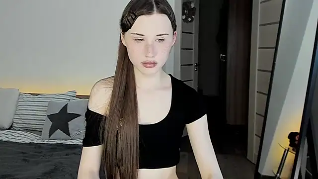 Snapshot of Stella_Sunny chatting on 18, 6, 2026 Stella Sunny online show from 18, 6, 2026