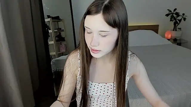 Snapshot of Stella_Sunny chatting on 8, 7, 2026 Stella Sunny online show from 8, 7, 2026