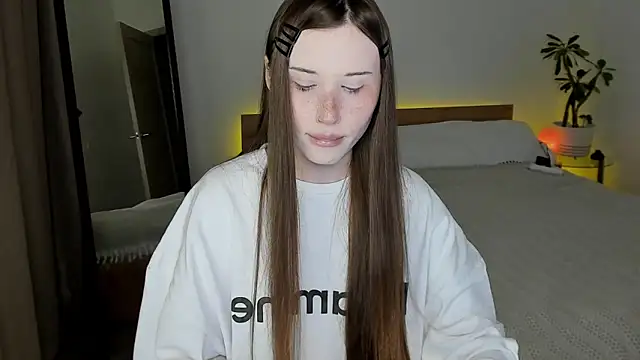 Snapshot of Stella_Sunny chatting on 15, 7, 2026 Stella Sunny online show from 15, 7, 2026