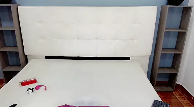 money Ts  online show from 21, 2, 2025